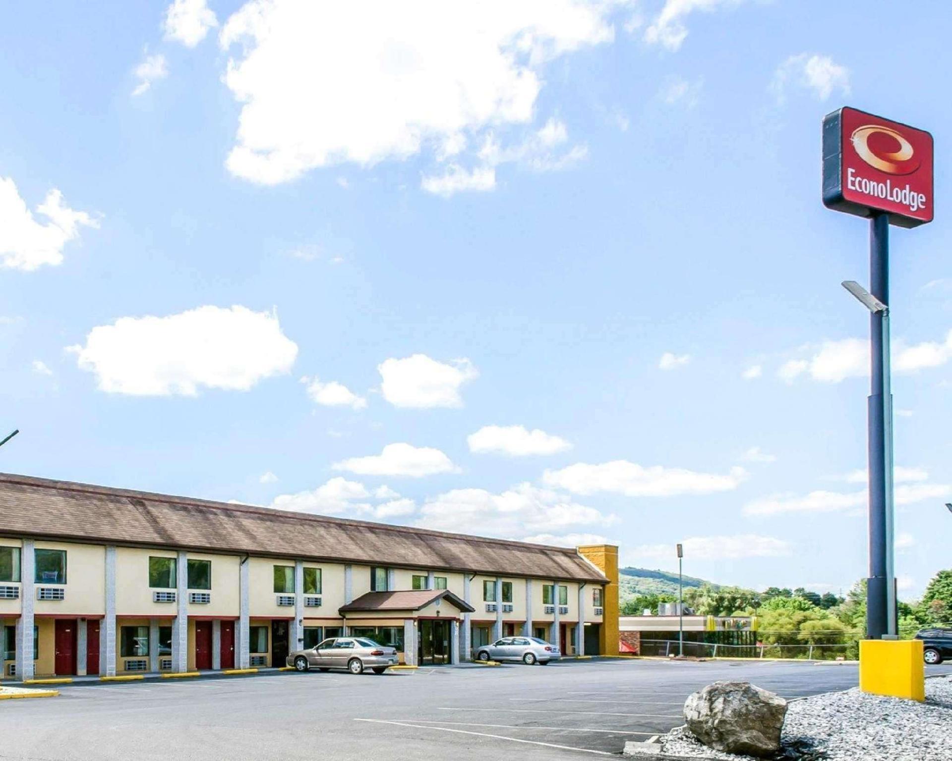 Baymont By Wyndham Pine Grove I-81 Otel Dış mekan fotoğraf